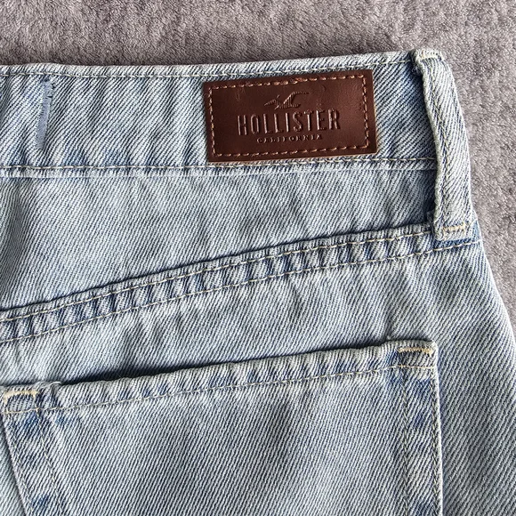 Hollister Ultra High-Rise Vintage Relaxed Mom Short 3"  100% Cotton Size 3 w26 - Picture 4 of 4